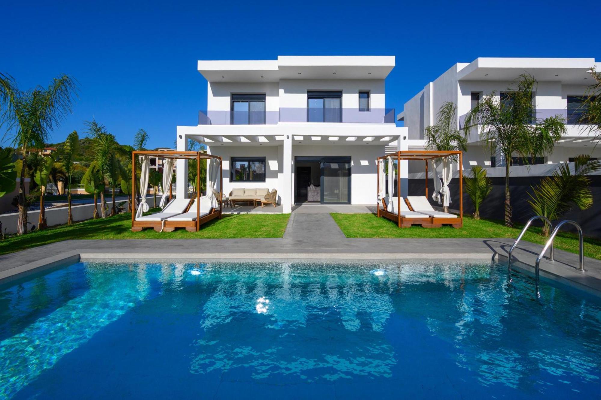 Villa Elesia *